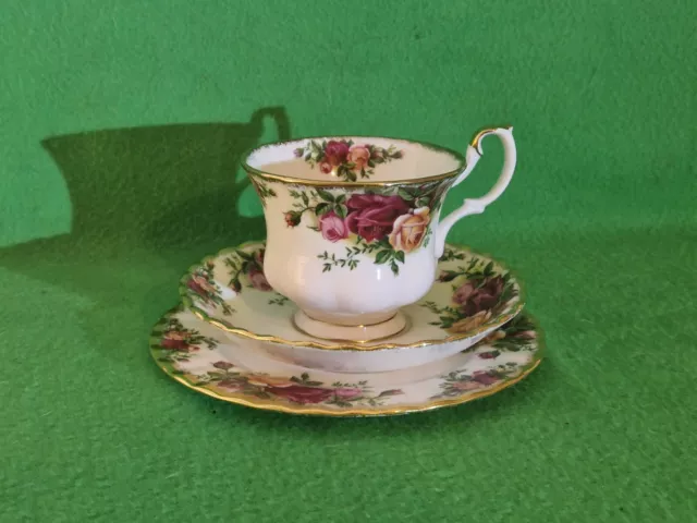 Royal Albert Old Country Roses Coffee 1962 Trio Cup, Saucer and Side Plate