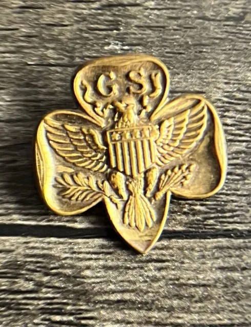 Girl Scout Gold Tone Brownie Guide Membership Pin