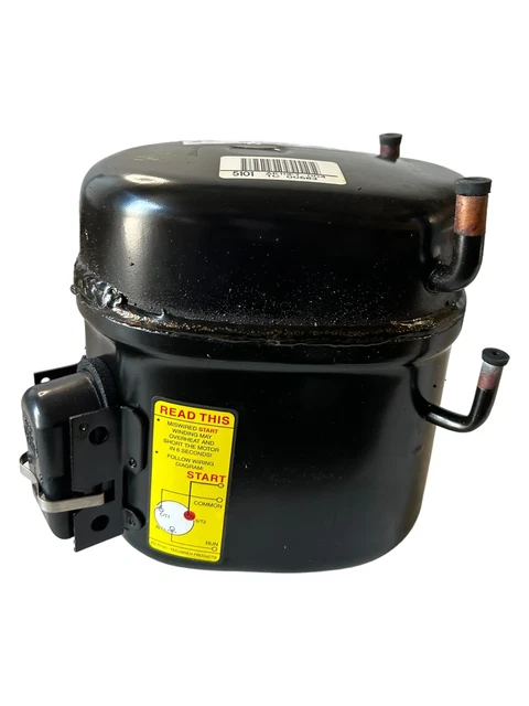 Tecumseh, Rotary Compressor, AK111ET-004-J7, AKA5512EXD, 11700 BTUH, R-22, 208-2