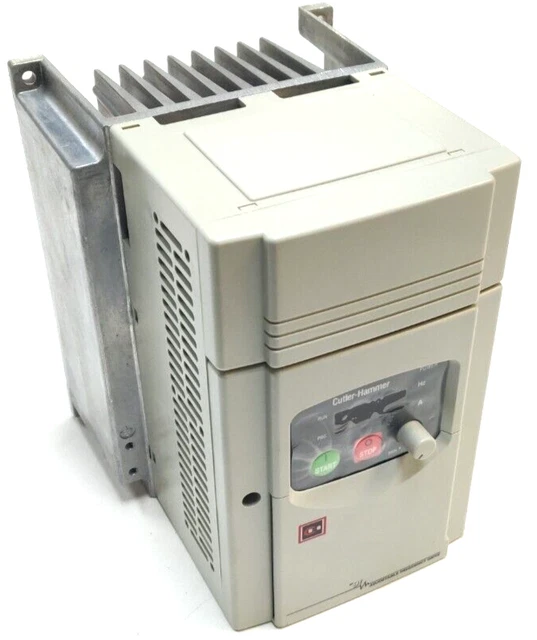 Cutler-Hammer AF91AG0-C005D Adjustable Frequency Drive 380-480V 5HP 8.6A NEW