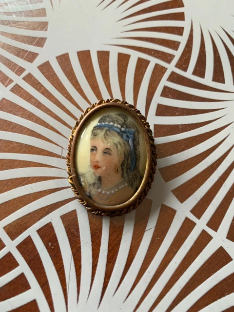 Broche en porcelaine de limoges Made in France ancienne Doré/Multicolore Métal