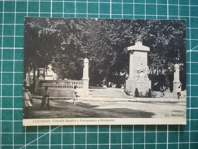 sf123 CPA Circa 1935 Espagne - Figueras Entrée Rambla Statue Monturiol animée