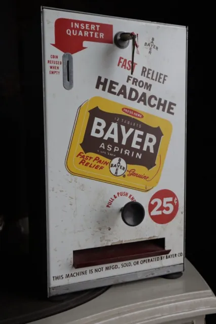 VINTAGE Bayer 25 cent Aspirin machine with key