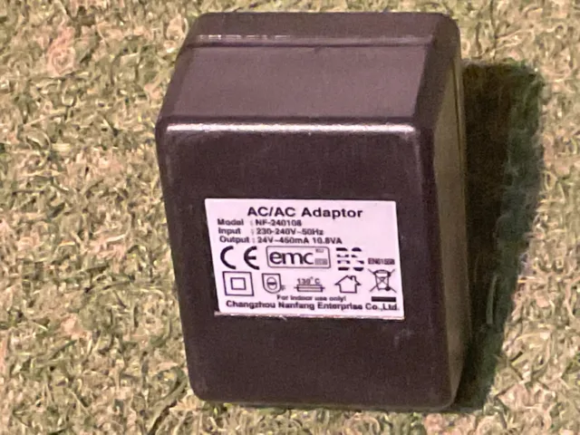 RND 320-00052, RND DC / AC-Wechselrichter mit USB 20  30V 150W  Steckdose Typ F (CEE 7/3) mit Schutzkontakt