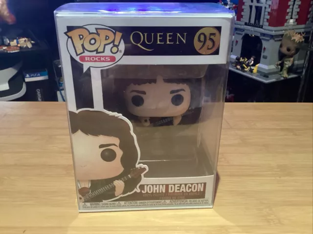 Funko POP! Rocks Queen John Deacon #95 w/Pop Protector