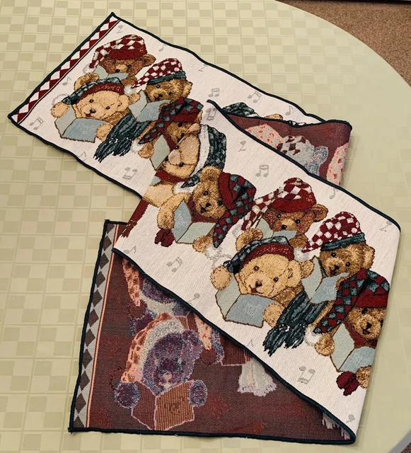 "Corredor de mesa de Navidad American Weavers Caroling Bears 72"" 99717 2000 ¡Usado en excelente condición!