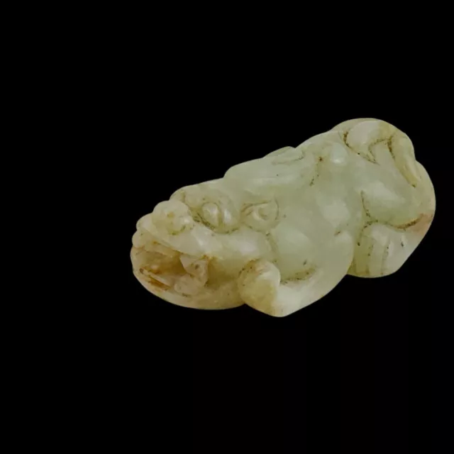 Chinese Old Hand Carving "PiXiu" Statue Natural White Nephrite Jade Pendant