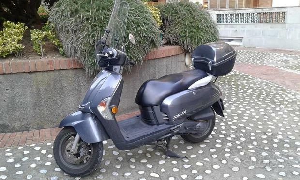 Motard 50cc Cerco Moto 50cc Usata Dueruote Cerco Piaggio Liberty