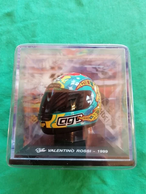 Lot De 4 Casques Altaya Valentino Rossi 1/5 - Saison 2004 - Occasion