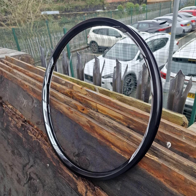 Moyeux BMX VTT Route – 28/32/36 Trous – 6 Cliquets 120 Clics – Aluminium – Neuf (paire)