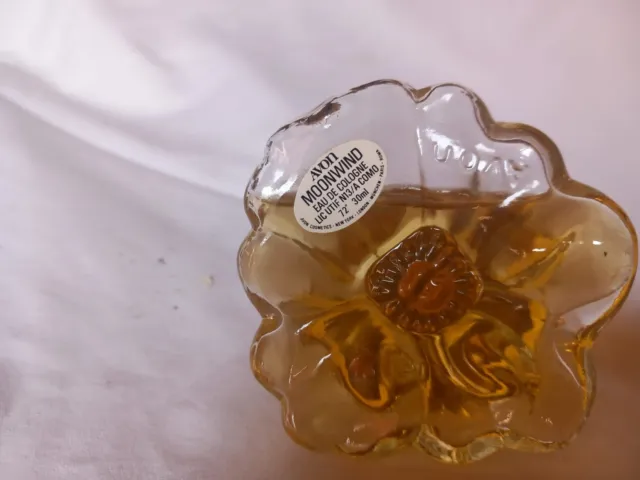 Collectable Avon Perfume Bottle Flower Shaped Eau de Cologne Moonwind  Used