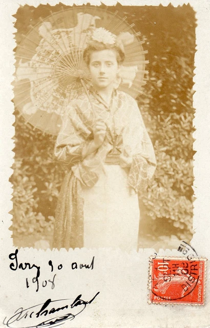 BE126 Carte Photo vintage card RPPC Femme woman mode fashion ombrelle