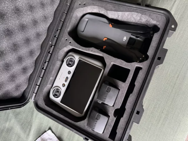 mavic 3 classic Fly More Combo - Mint Condition (3 Batteries + Case + Nd Filter)