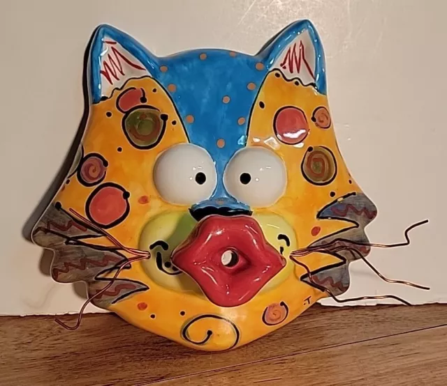 Dottie Dracos by GANZ Bella Casa Ceramic Kissing CAT Wall Hanger Decor