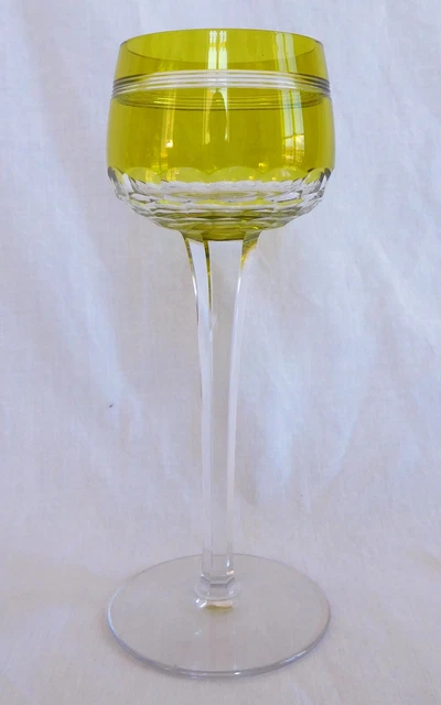 Verre à vin du Rhin Roemer en cristal de Baccarat, modèle Chauny overlay vert