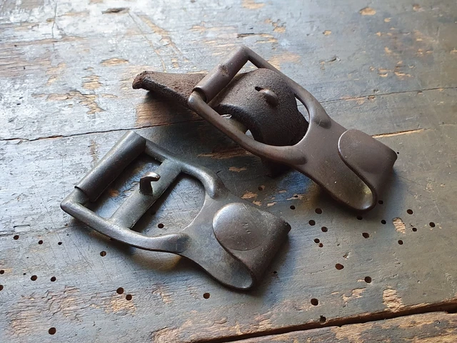 German WW1 Original Uniform Leather Equipment Y-STRAPS & Backpack Hooks 2 pcs.