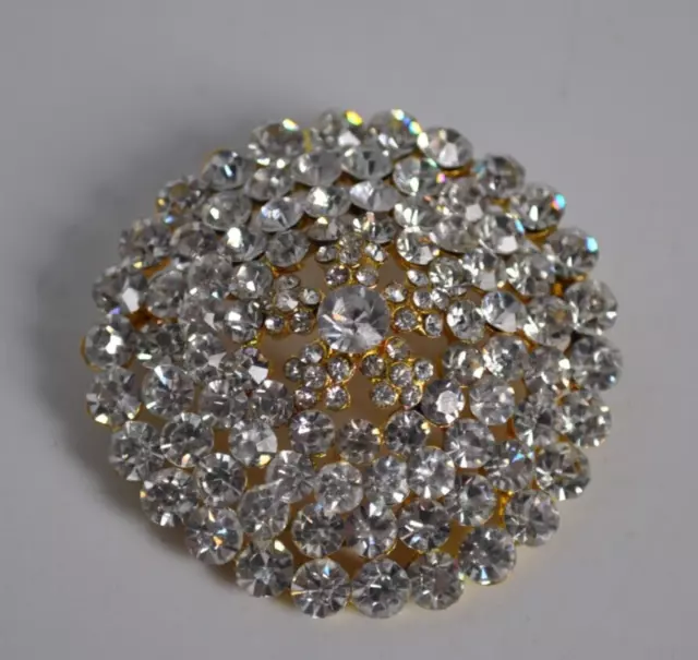 Clear crystal brooch/pin. Gold. Round. Diamante/rhinestone. Wedding/bridal. UK