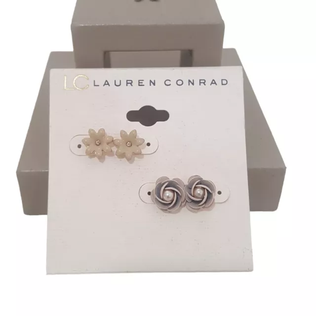 Lc Lauren Conrad Stud Beige Tan Flower Earring Gift Set Of 2 Nwt