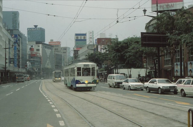 altes DIA Straßenbahn Kumamoto Japan 1991 Tram agü-L4-18