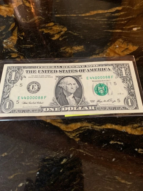 2006 $1 Federal Reserve Note Uncirculated See Ser, No E44000088F--Very Rare