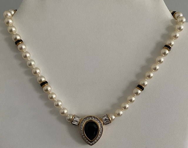 Beautiful Vintage SAL Signed Swarovski Crystal Knotted Pearl Necklace