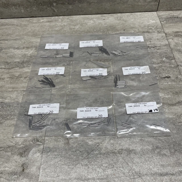 Lot Of 174 C28-062-0750 Stainless Steel Slotted Spring / Roll Pin 1/16 x 3/4