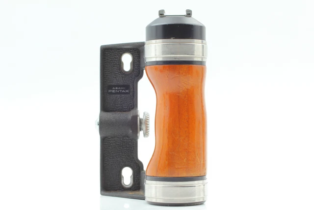 [Near MINT] Asahi Pentax Wood Hand Grip for 6x7 67 II From JAPAN