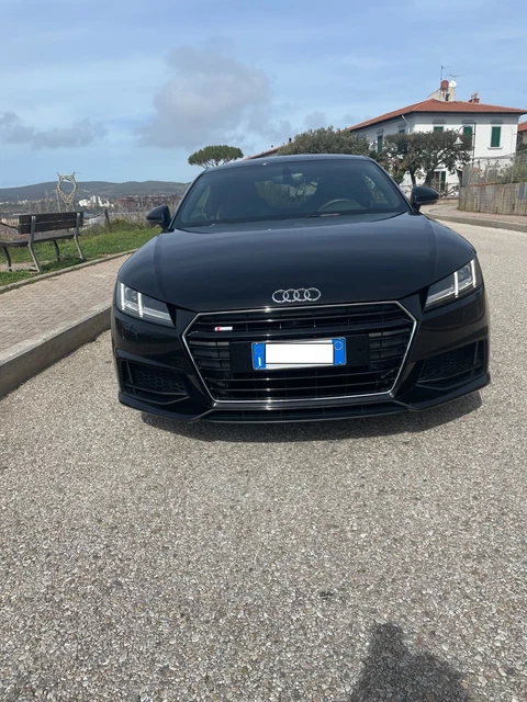 Audi TT 3a serie,2017,56000Km,full-optional,perfetta...entra e leggi!!! Audi TT 3a serie,2017,56000Km,full-optional,perfetta...entra e leggi!!!