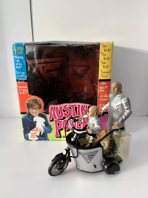 Austin Powers Dr Evil and Mini Me Deluxe Mini Mobile Set 7” McFarlane Toys 2000