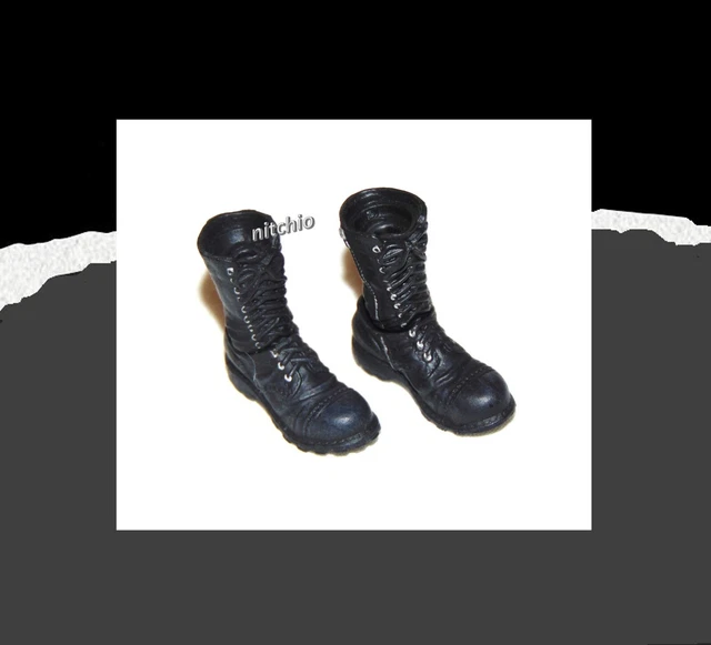 Mezco One:12 Ghostbusters – PAIR OF WORK BOOTS 1/12 Scale Fodder