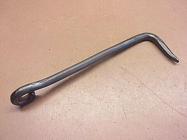 Primitive Blacksmith Forged OFFSET IRON GATE / DOOR LATCH Hook 8" Long Clean One