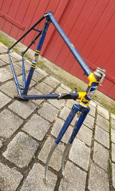 Cadre Vélo Ancien Randonneuse Tendil - Années 1940/50 - Roues 650 - Occasion