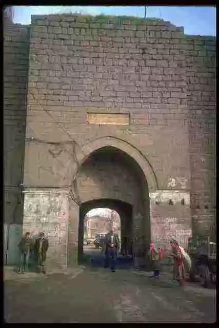 098033 Old Gate Of Major Kurdish Center Diyarbakir Turkey A4 Photo Print