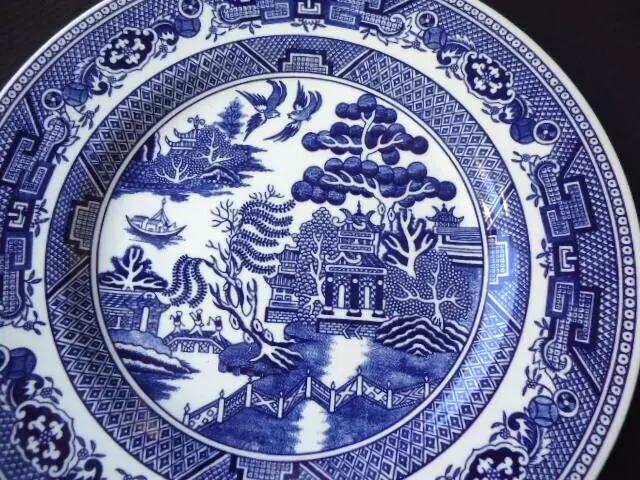 john tams  willow pattern blue & white entree salad plate  England 2