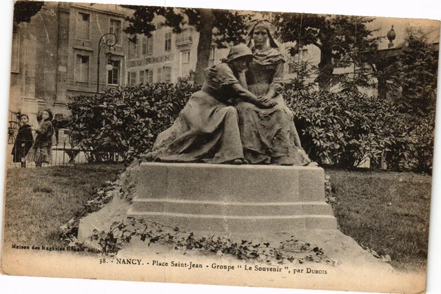 CPA Nancy-Place Saint Jean-Groupe "Le Souvenir" by Dubois (187164)