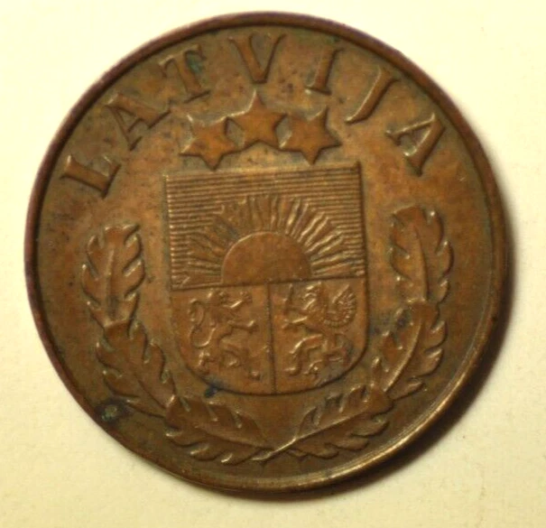 mw23526 Latvia; Bronze Santims 1937  KM#10