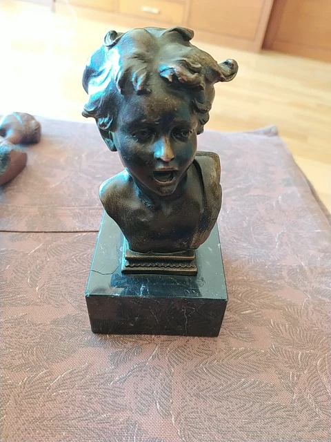 Figura Con Peana Mármol