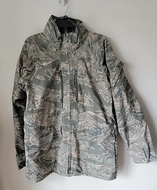 US military digital camouflage Goretex cold weather parka medium regular jacket