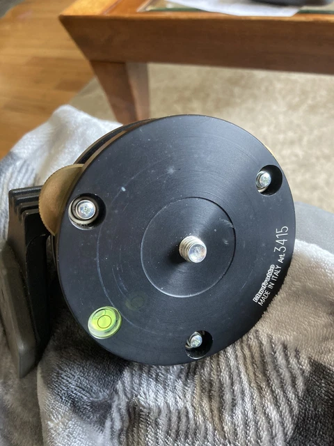 Manfrotto Leveling Head and Bracket