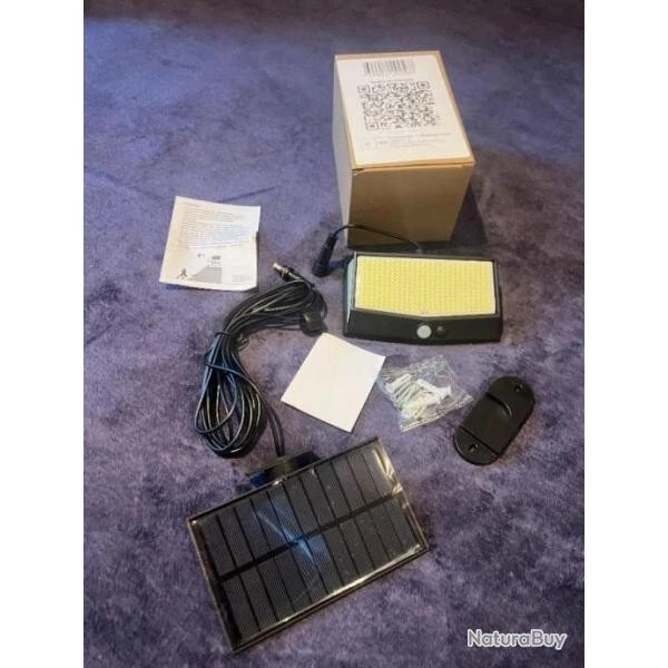 SKYLANTERN® Lampe Solaire Exterieur à Détecteur De Mouvement En Lot De 4 - Applique Murale Exterieur Spot 202 LED Haute Puissance 600 Lumens - Lampe