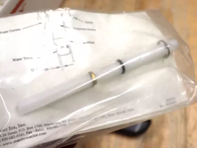 76-2025-3 7620253 Manitowoc Water Curtain Adj Rod New #D389
