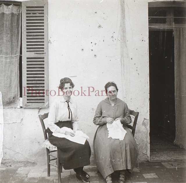 FRANCE Family Lace Up Photo Stereo Glass Plate Vintage c1930 