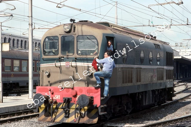 35MM ITALY RAILWAY Slide - FS Class D341 No. D341.2009 at Rome station ...
