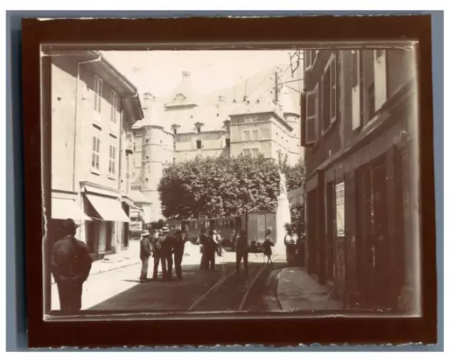 France, Vizille, Scène animée dans une rue de la ville  Vintage citrate print.