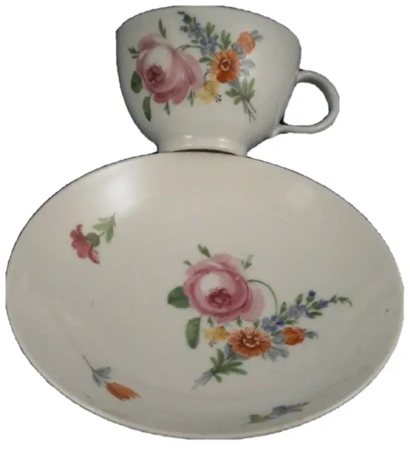 Taza de porcelana floral antigua 18thC Volkstedt y platillo taza de porcelana Turingia