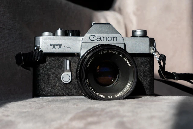 Canon TLb Appareil Photo Argentique objectif Canon Lens  50mm F/1.8 