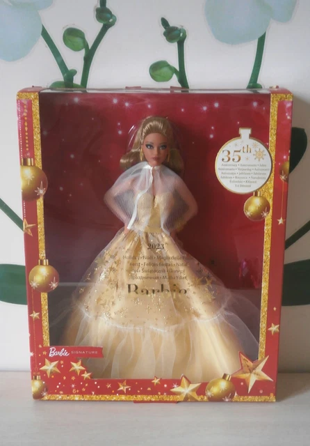 Barbie Signature Joyeux Noël 2023 - Poupée Blonde - Mattel HJX04 - Neuf