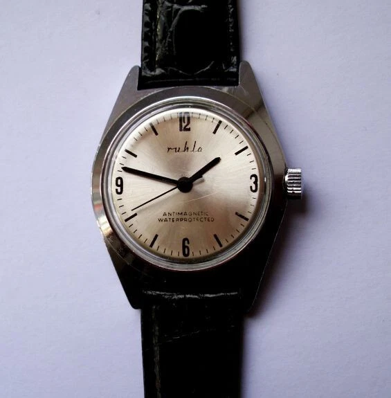 Seltene Ruhla (DDR) Herrenuhr, Kal. 24 mit 2 Steinen, ca. 1970, läuft gut