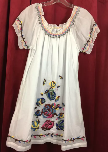 NWOT L Lu LuVia White Cotton Floral Peasant Mexican Style Dress Pockets
