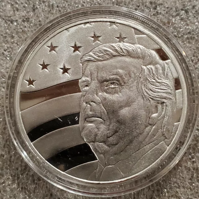 Donald Trump 2020 Keep America Great 1 oz .999 silver coin Whitehouse MAGA New!